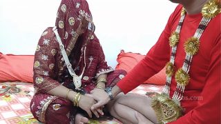 Perawan Malam Pertama, Suami Garuk Memek Istri Sampai Erang Dalam Audio Hindi