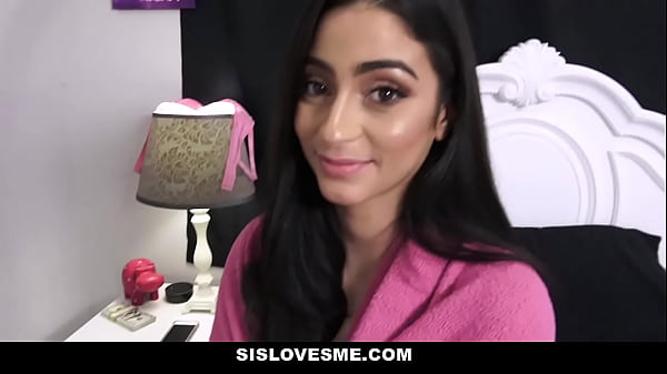Gadis Tiri Remaja (jasmine Vega) Dibayar Untuk Mengisap Kontolku