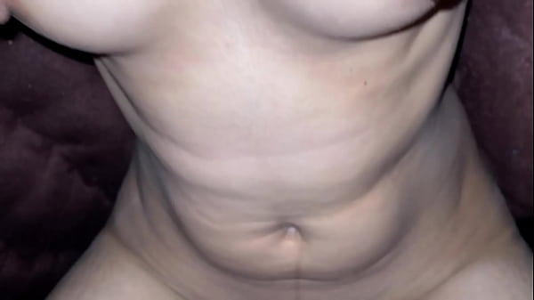 Bhabhi Panas Menggoda Dihantam Di Bawah Selimut Saat Musim Dingin