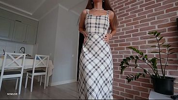 Berdua Saja Dengan Ibu Tiri Yang Seksi… Apa Yang Bisa Terjadi?