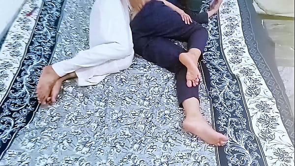 Desi Cewek Imut Malu-malu Ngewe Pertama Kali, Video Bokep Cewek Desa Pertama Kalinya Digenjot