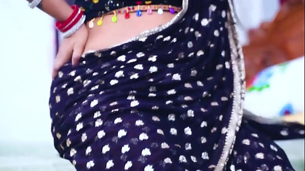 Ibu Mertua Montok Seksi Digenjot Sambil Masak, Desi Ngentot Panas.