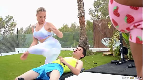 Brazzers Butt Lift: Bagian 2 La Paisita Resmi, Angie Lynx / Brazzers / Masukkan Kode Xvpromo Di Situs Resmi Untuk Diskon