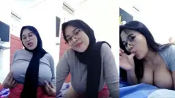 Acha Hijab, Toket Montok, Cantik Pakai Kacamata, Bikin Ngiler.