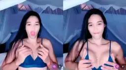 Anita Mainin Pentil Sambil Genjrang-genjrang Biar Pascol Makin Ngiler.