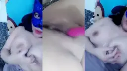 Chupyy Ngocok Memek Sampai Squirt Becek, Bikin Muncrat Basah Kuyup