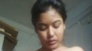 Desi Cewek Montok Susu Kencang Peyud Sendiri Sambil Moan