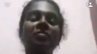 Malayali Ammayi Janaki Nyepong Blus, Siap-siap Crot Di Dalem.