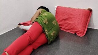 Seorang Prih Mesum Ngebor Lubang Pantat Adeknya Di Video Seks Tamil.