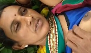 Tonton Video Mesum Desi Lokal Ngentot Di Luar, Bikin Makin Greget!