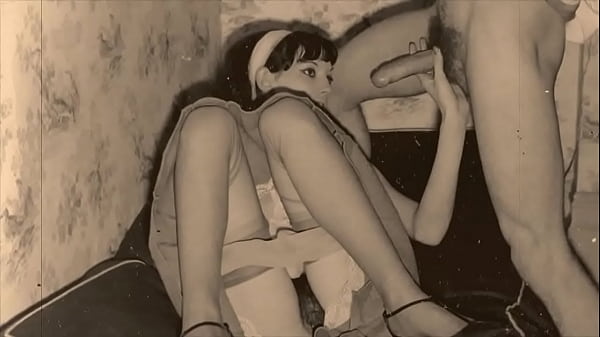 Pamerin Celana Dalam Kakak Tiri Vintage Yang Bikin Mimpi Basah.