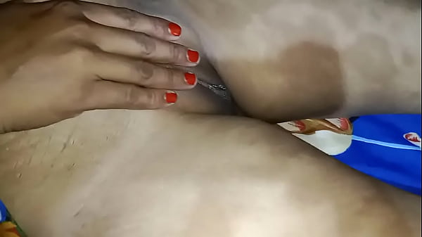 Desi Bhabhi Saree Nyepet, Dikocok Keras Di Kampung, Suara Hindi Jelas Bikin Muncrat!