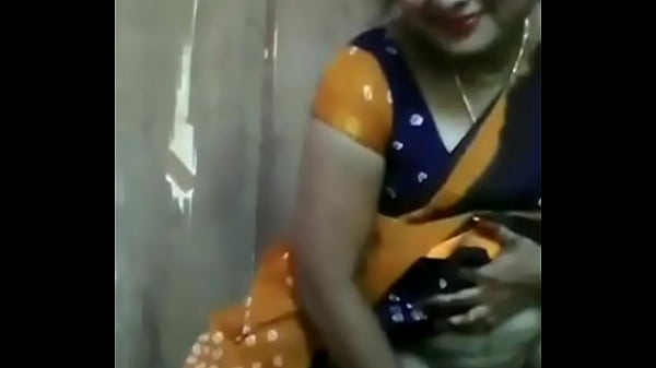 Desi Bhabhi Lagi Sange, Siap Digoyang Di Ranjang Basah.