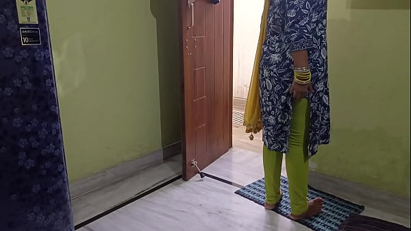 Sasur Gand Marwaya Bahu Ki, Dard Ke Bahane Chod Diya Sali Ko!
