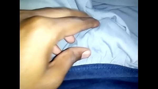 Ayesha Singh, Si Sapi Perah Montok Siap Diperah Susu Panasnya Tiap Malam.