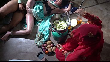 Resep Rahasia Ibu Tiri Dapur India, Bikin Ngilu Dan Basah, Gerakan Nakal Di Dapur Desi, Step Mom Sange Siap Digoyang