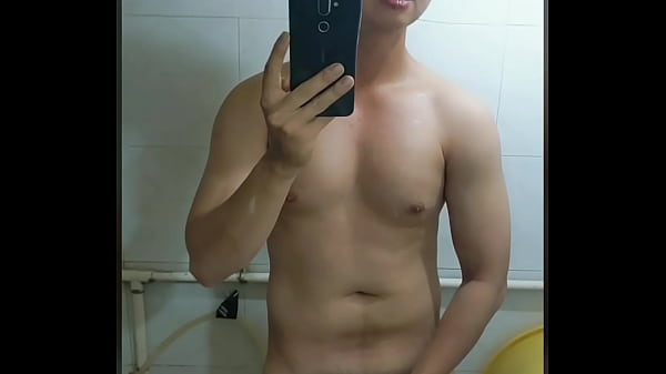 Gigolo Asian, Kontol Asia Ganas Siap Memuaskan Liang Sengatmu Yang Haus.