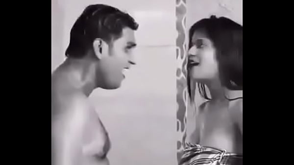 Gadis India Merintih Keras, Suaranya Mengguncang Ranjang Basah Penuh Gairah.
