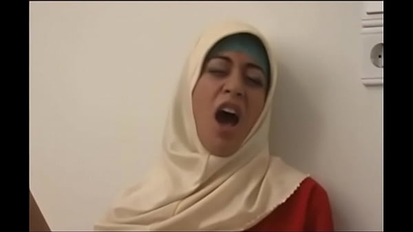 Ngentot Habis-habisan Sama Janda Arab Berhijab, Nafsu Membara Di Balik Kain Suci