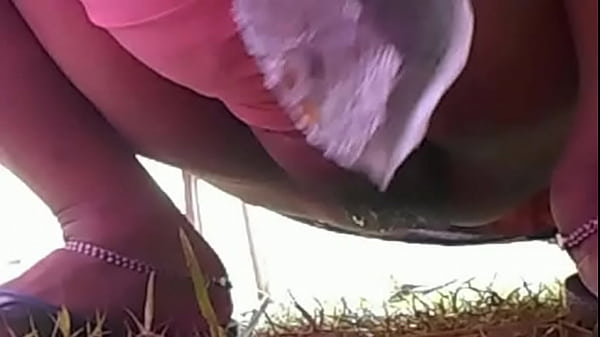 Desi Ngocok Sambil Pipis Basahin Celana Dalam Sampe Becek