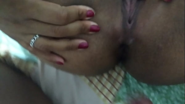 Mengocok Lubang Pantat Sambil Nunggu Kontol Lain Nembus Lagi.