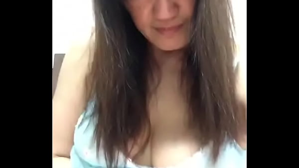 Cewek Asia Murahan Christy Lagi Colmemek Basah Sampe Becek