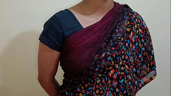 Bokep Pembantu Desi India Pamer Memek Basah Kena Creampi, Ngewe Part 2 Suara Hindi Jelas Bikin Makin Tegang.