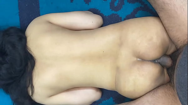 Istri Hot India Dipijat Sampai Merem Melek, Kontol Gede Ngebut Ngewe Sampai Tembem
