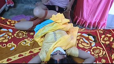 Desi Kakak Tiri India, Memek Sempitnya Digenjot Sampai Meraung-raung