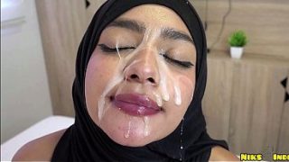 Jilbabis Cewek Muda Digebrak Brutal Sampe Banjir Mani