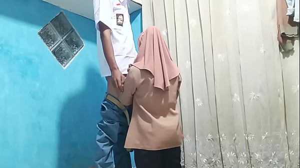 Murid Ngewe Bu Guru Abis Pulang Sekolah, Bikin Basah Semua.