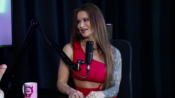 Mamae Bantu Rekam, Nude Bocor, Seks Masih Penuh Tabu – Tati Weg (sheer/red)