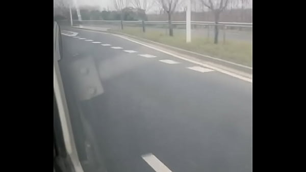 Goyangin Lidah Lo Di Atas Tubuh Cewek Cina Paling Seksi, Bikin Dia Merem Melek Nikmatin Setiap Sentuhan
