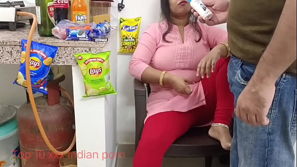 Mumbai Punya Toko Cabul Ngegoda Perempuan Miskin Buat Pinjem Duit, Suara Hindi Mesum Bikin Makin Liar
