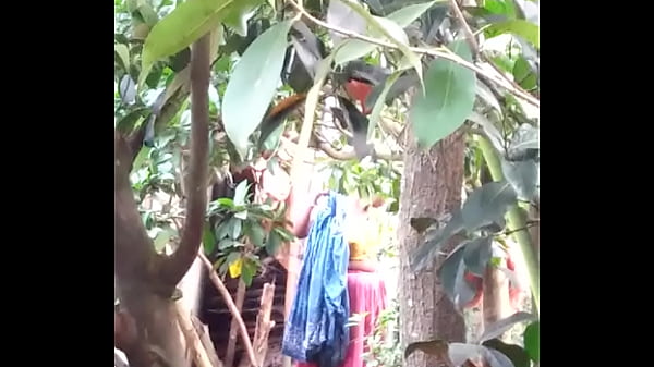 Cewek-cewek India Lagi Mandi, Tubuh Basah Kuyup, Bikin Darah Mendidih Lihatnya.