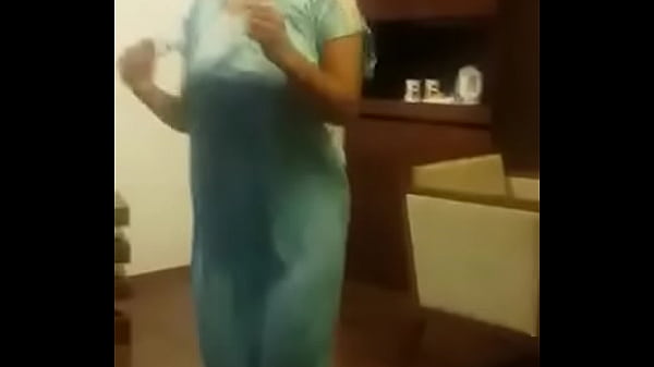 Desi Goyang Panas Bikin Crot, Bikin Makin Pengen Ngewe!