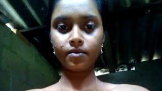 Cewek Desi Kampung Bertubuh Seksi Pamer Tubuh Telanjang Bikin Mupeng.