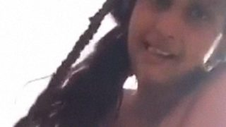 Cewek Sri Lanka Langsing Dan Nakal Lagi Nungging Sambil Ngentot, Bocor Banget Videonya
