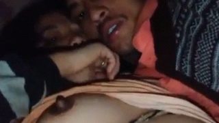Desi Pacarku Gigit Puting, Video Coli Jio Hot Banget