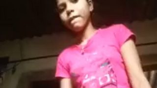 Gampang Banget, Cewek Desa Colong-colong Buka-bukaan Sendirian, Sange Banget.
