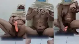 Jameela Pake Mukena Doang, Tapi Keliatan Banget Kontolnya Ngegembung Pengen Dimasukin