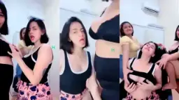 Jilat Memek Host Lain Di Mango Live, Bikin Crot Di Depan Kamera.