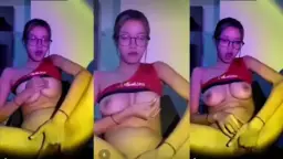 Mahasiswi Cantik Lagi Colmek Live Di Telegram, Bikin Crot Tegang