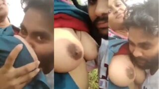 Mesum! Ngecapin Tetek Pacar Di Tempat Terbuka Desi, Bikin Makin Nafsu.