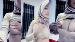 Nella Jilbab Cantik Itu Ngecesin Susu Montoknya, Bikin Ngiler Pengen Ngerasain.
