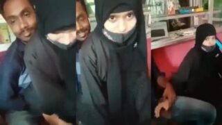 Ngencengin Cewek Hijab 19 Tahun Pacarku Pake Gaya Pakistan Yang Bikin Makin Nafsu
