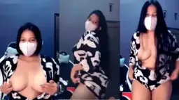 Remaja Montok Goyang Striptease Bikin Makin Panas