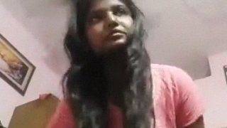 Video Cewek Hyderabad Buka-bukaan Baju Salwar Kameez, Bikin Makin Basah Lihatnya.