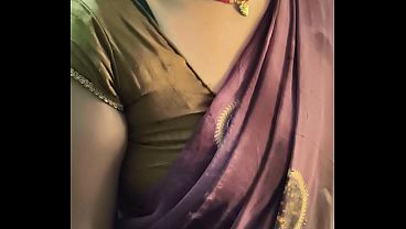 Nih, Gue Lagi Horny Banget Lihat Ibu-ibu India Seksi.