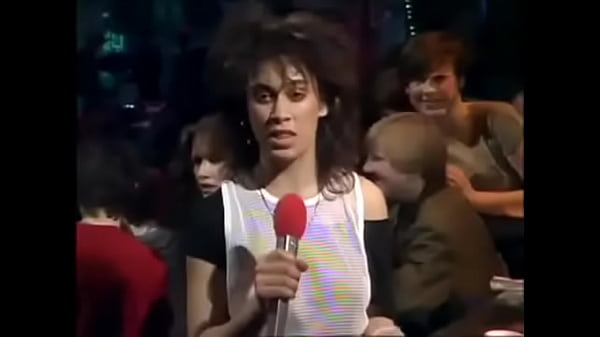 Eurythmics – Ngaceng Live 1983, Annie Lennox Bikin Merinding Sampai Ke Dasar Pelukan